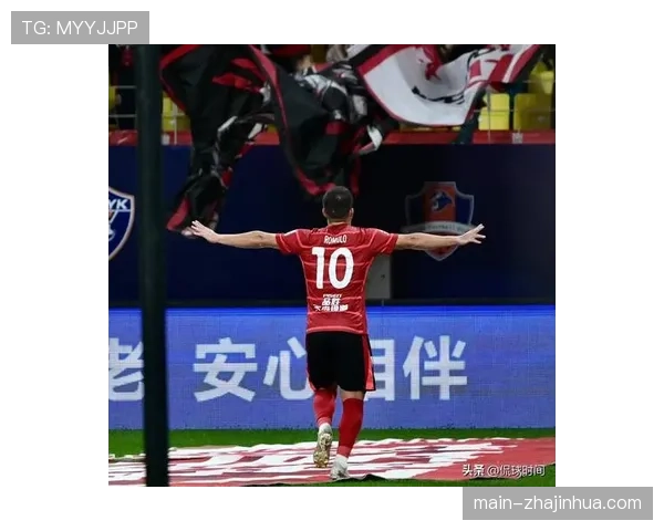 成都蓉城攻防两端表现均衡 争冠希望随着连胜增大 成都蓉城攻防两端表现均衡 争冠希望随着连胜增大